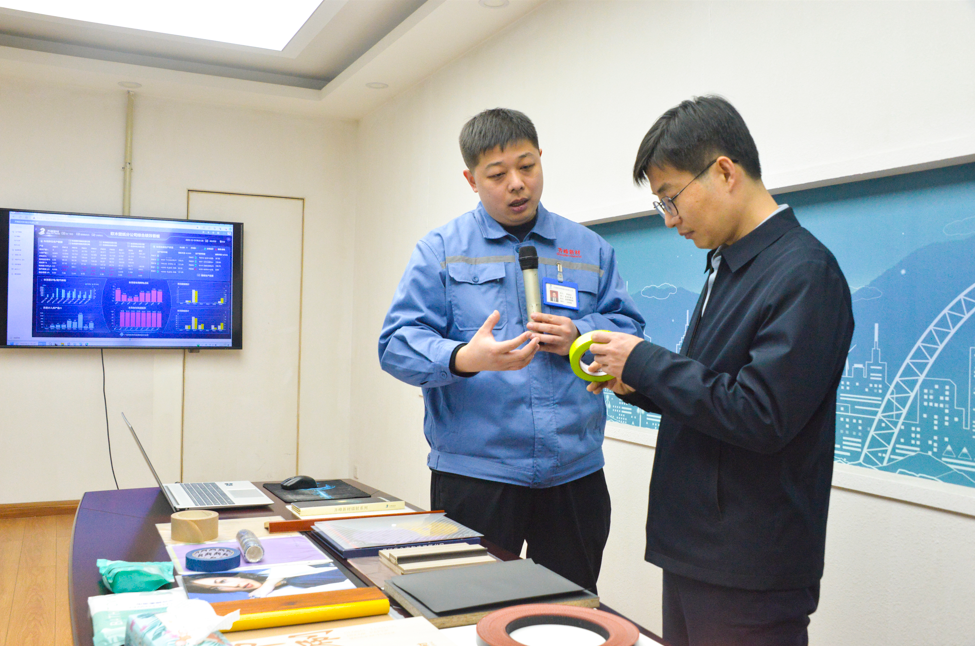 张克伟带队调研z6com官网登录入口新材│聚焦科技立异与数智化转型赋能高质量生长